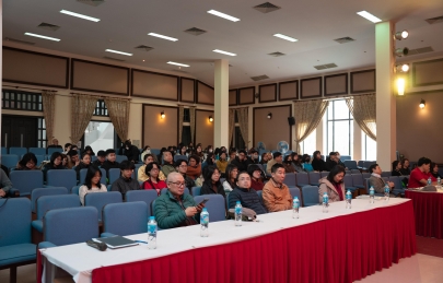 HỘI NGHỊ ĐỐI THOẠI GIỮA LÃNH ĐẠO NHÀ TRƯỜNG VỚI SINH VIÊN NĂM HỌC 2024 -2025